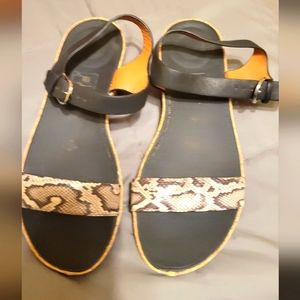 FitFlop size 9 snake skin ankle strap sandals